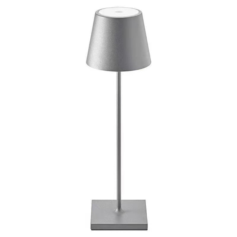 Lampada da tavolo con piedini alti in ferro battuto .piccola luce notturna creativa  luce notturna moderna e semplice - Stilex